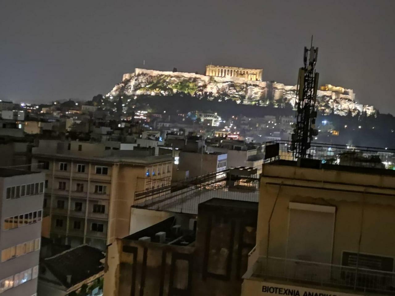 Triple A - Acropolis View In Psiri Athens - Free Parking! Apartman Kültér fotó